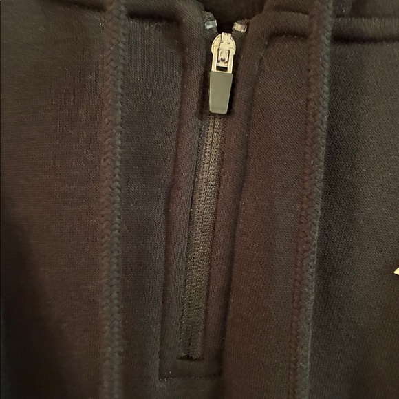 Women’s Alphalete Midnight Black Cropped Hoodie - Picture 4 of 9